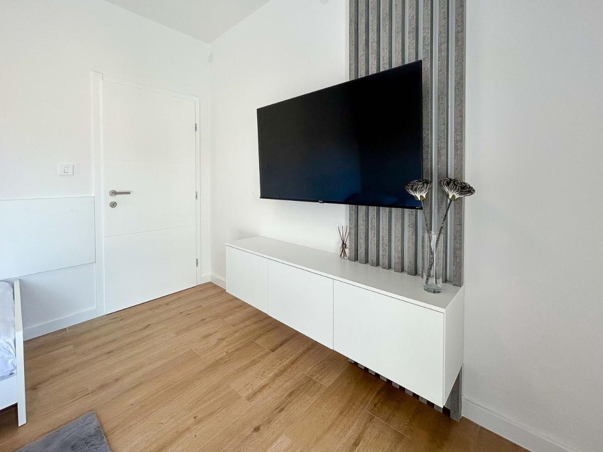 Apartmani Tatjana Novalja Eksteriør bilde